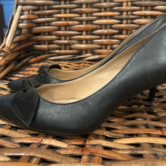 Lauren Ralph Lauren Dark Granite Gray Heels with Black  Bows size 8.5 - Picture 3 of 12
